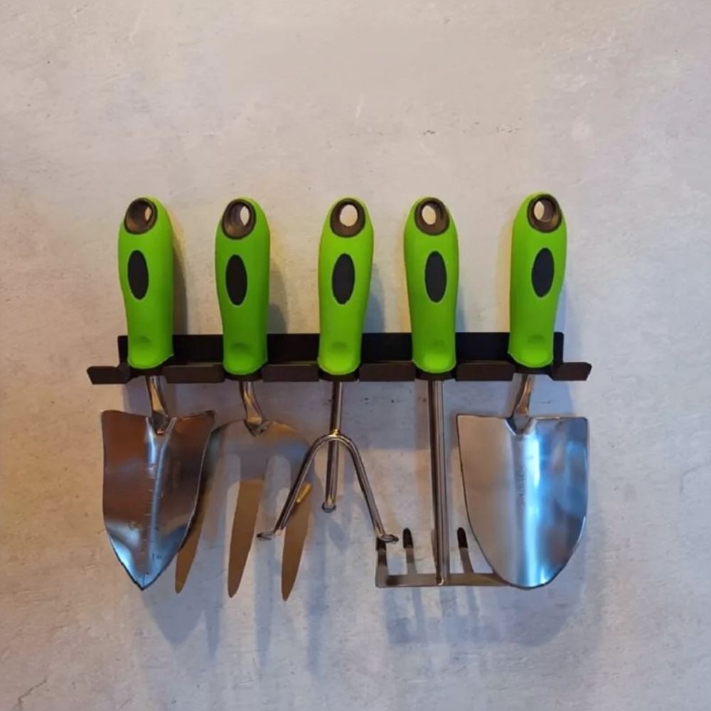 金属製ガレージ用工具収納ラック。壁掛け式で、熊手、シャベル、 - Workshop Tools Management System のレビューと価格