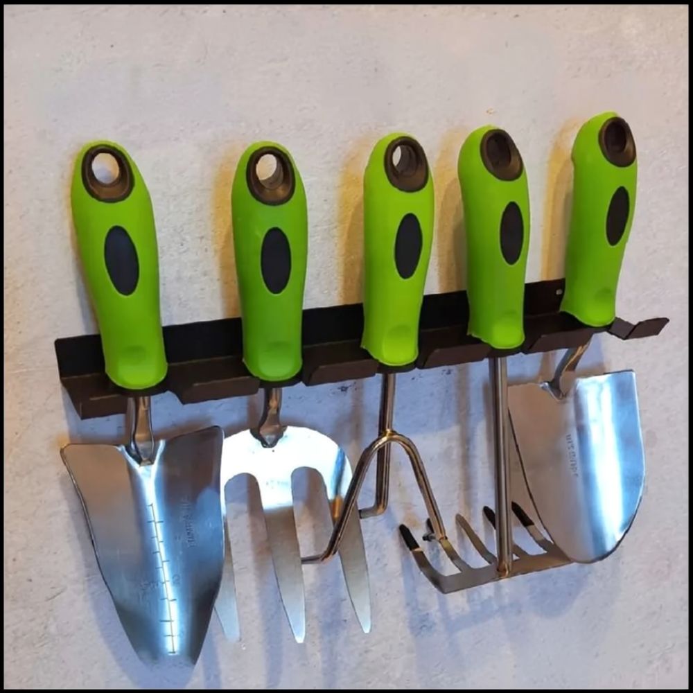 金属製ガレージ用工具収納ラック。壁掛け式で、熊手、シャベル、 - Workshop Tools Management System のレビューと価格
